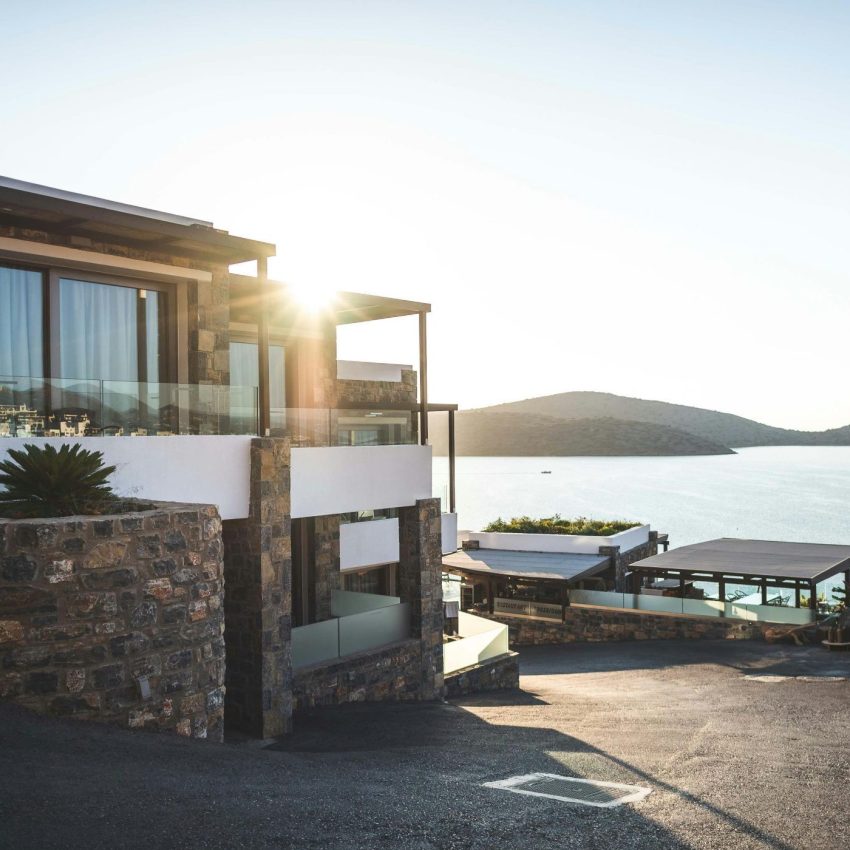 Elegant modern house by the lake with stunning sunrise view. Ideal real estate.